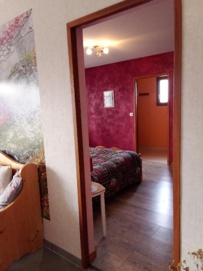 Auberge Les Volpilieres Ruynes-en-Margeride Exteriör bild