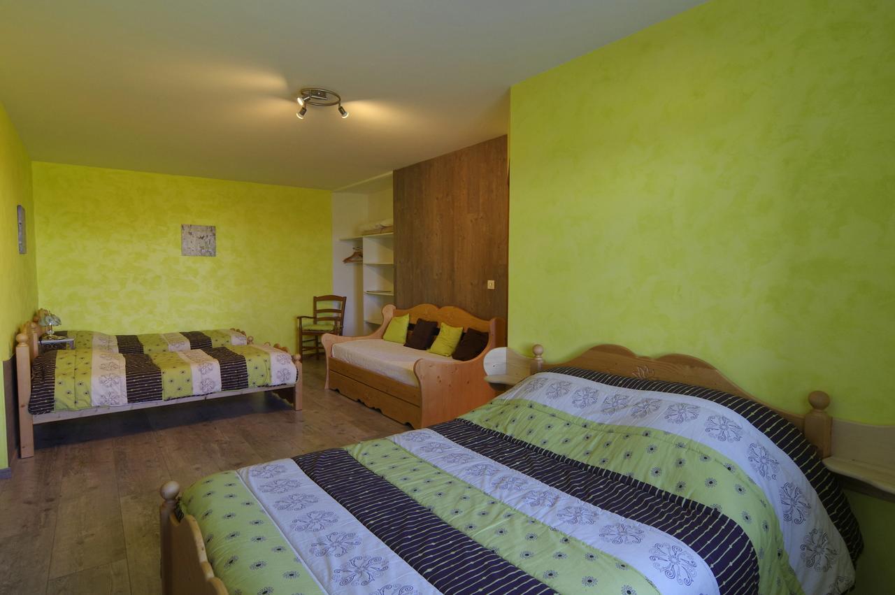 Auberge Les Volpilieres Ruynes-en-Margeride Exteriör bild
